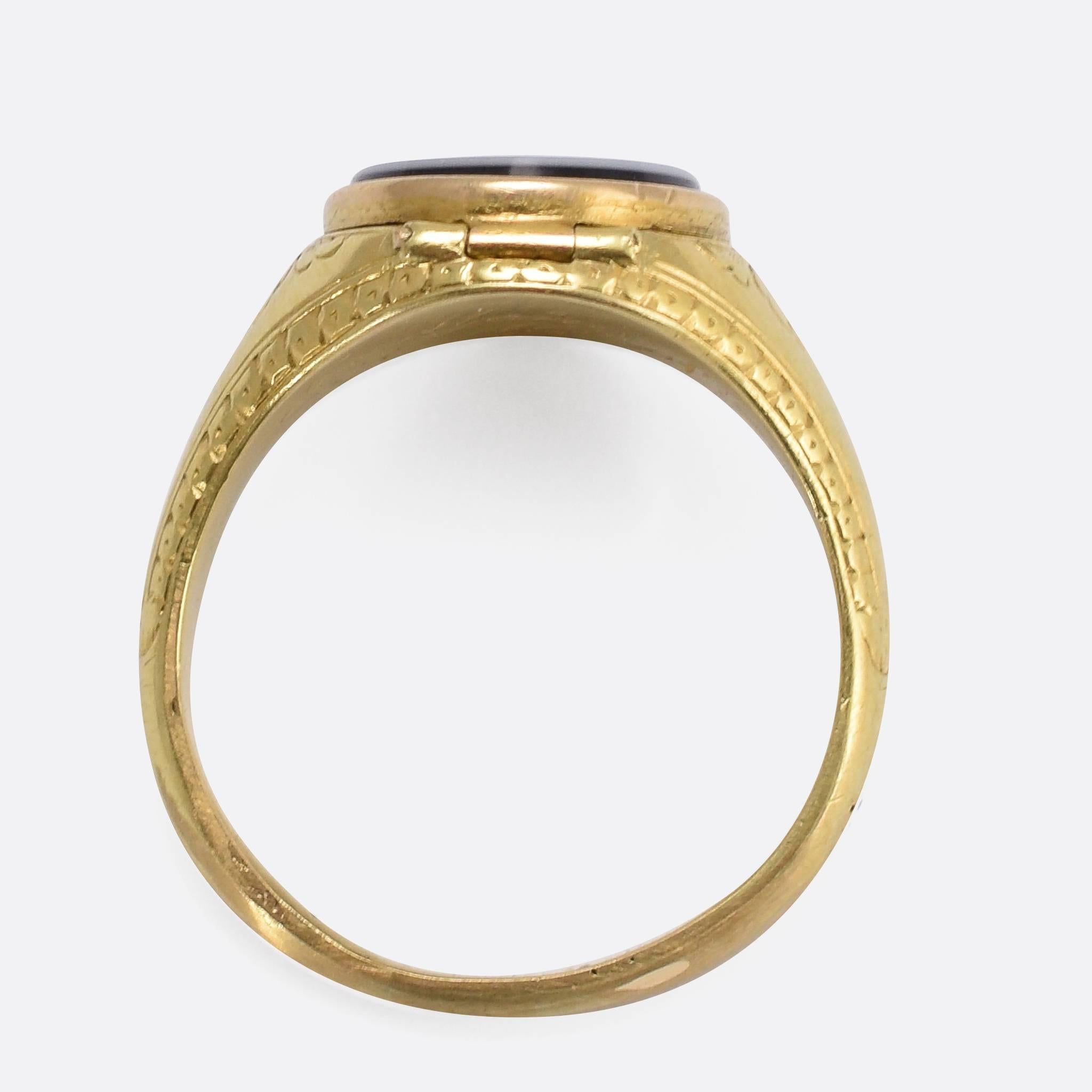 Antique Mid-Victorian Hidden Locket Signet Ring In Excellent Condition In Sale, Cheshire
