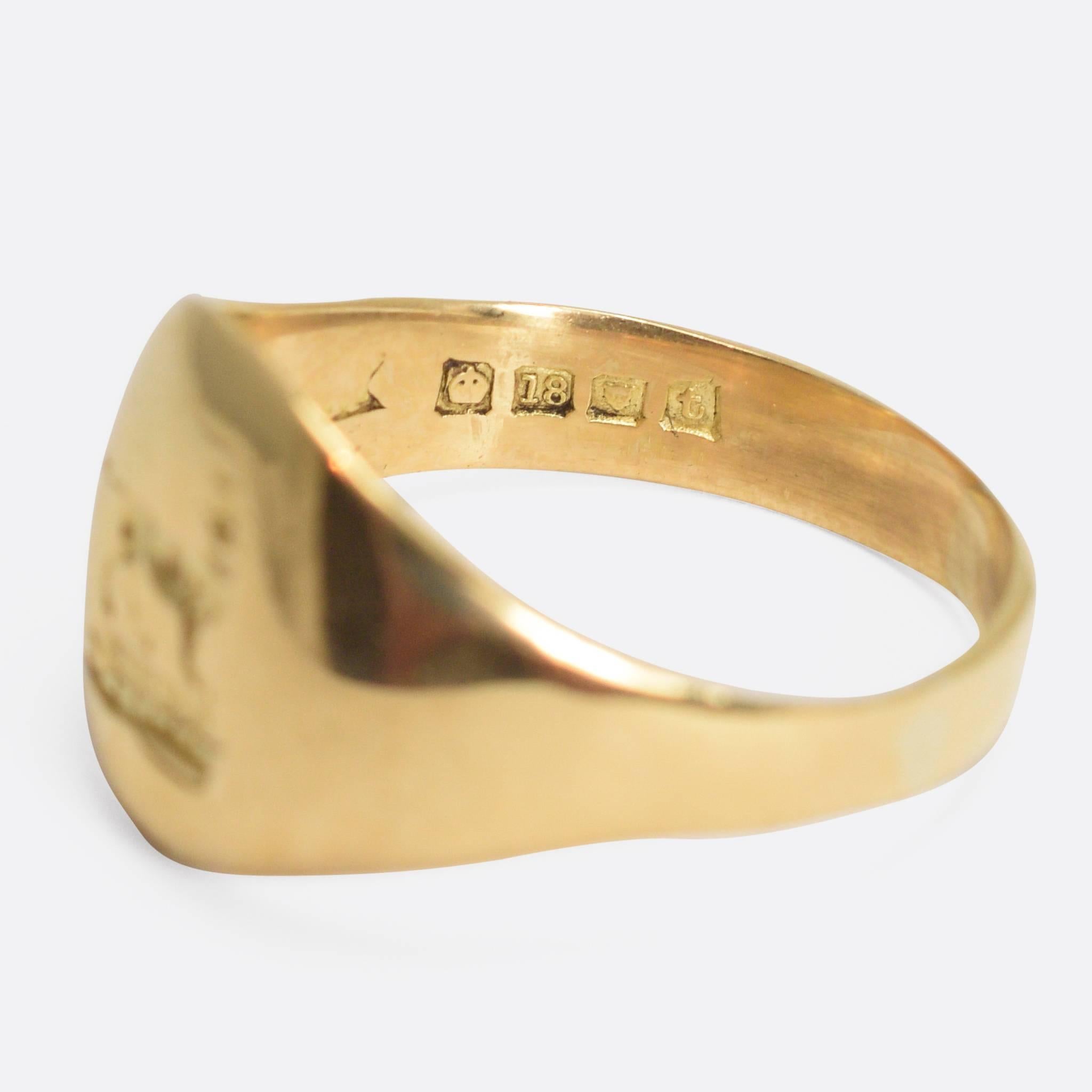 Women's or Men's Antique Edwardian Heraldic Lion Intaglio Gold Signet Ring
