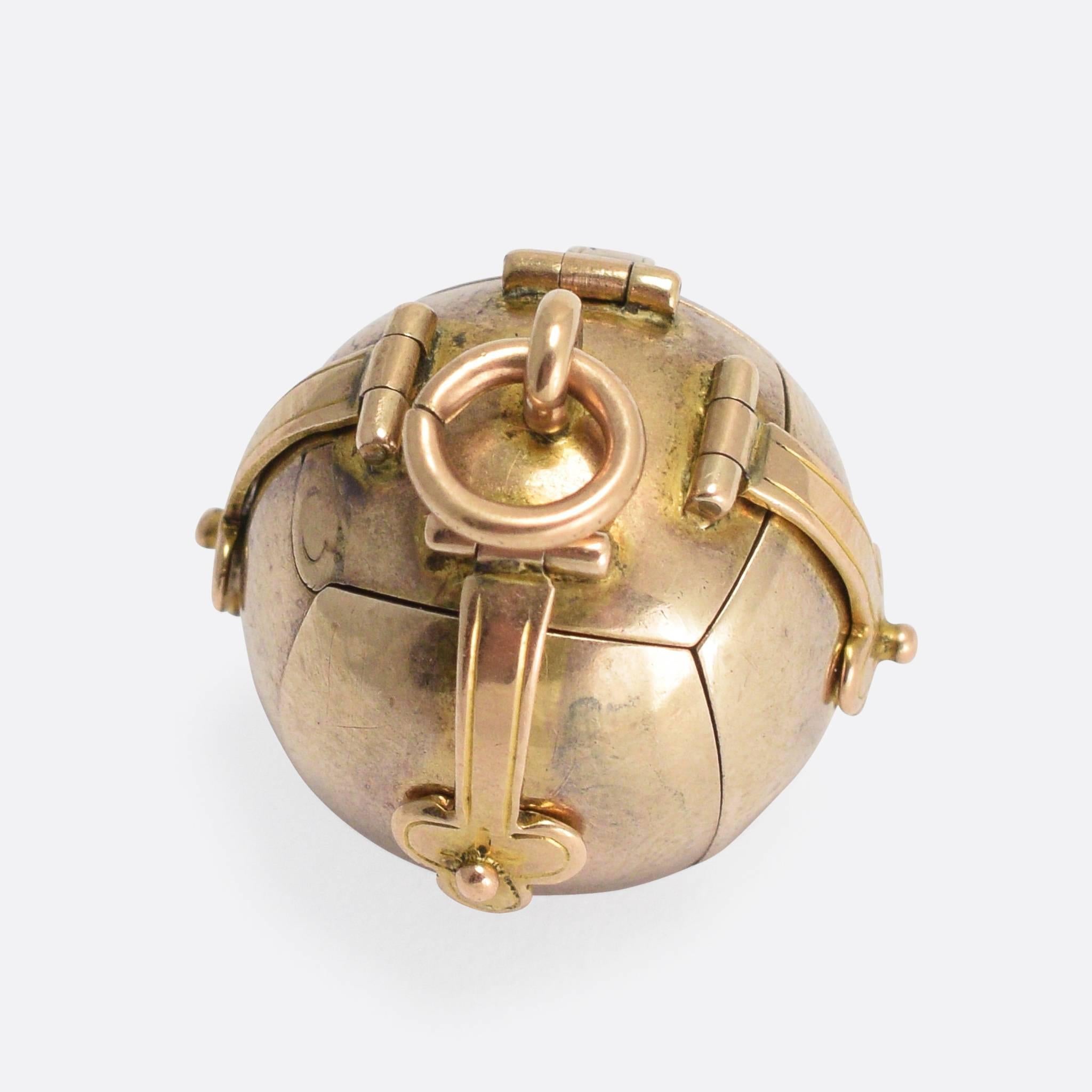 Antique Victorian Gold Masonic Orb Pendant In Good Condition In Sale, Cheshire