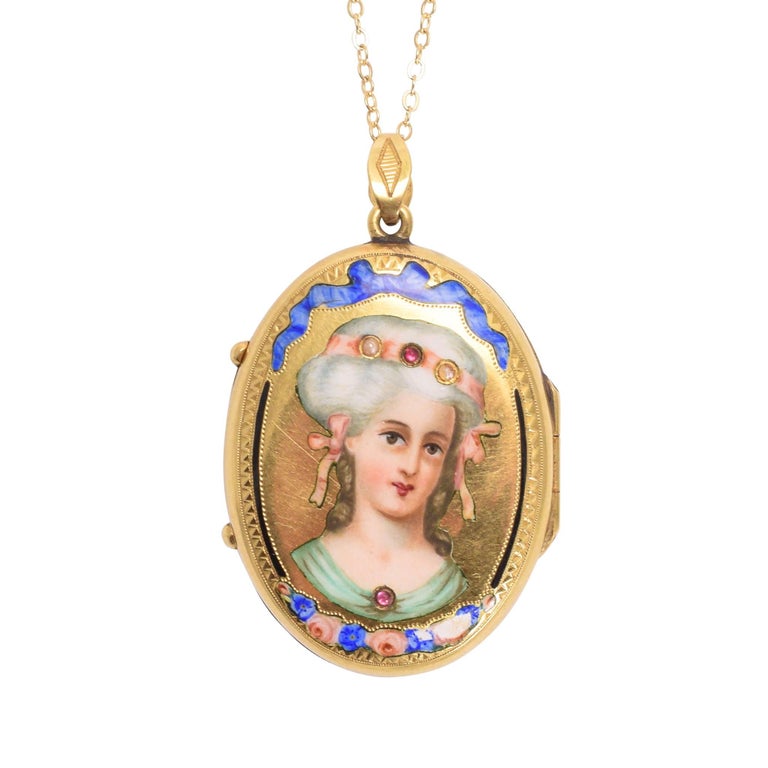 635 19th Century Locket