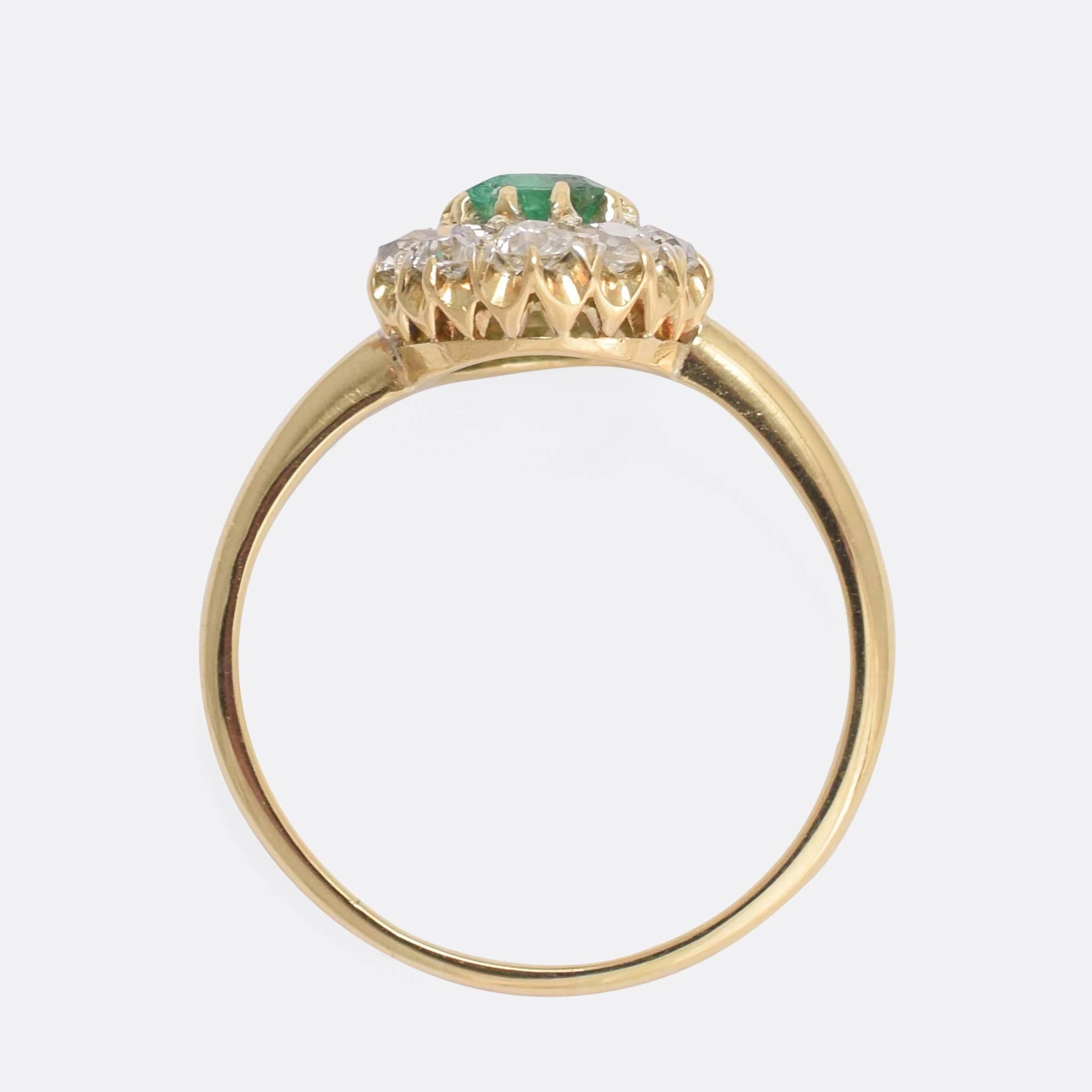 Antique Edwardian Emerald Diamond Round Cluster Ring In Fair Condition In Sale, Cheshire
