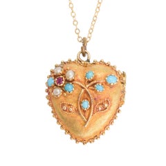 Turquoise Pendant Necklaces