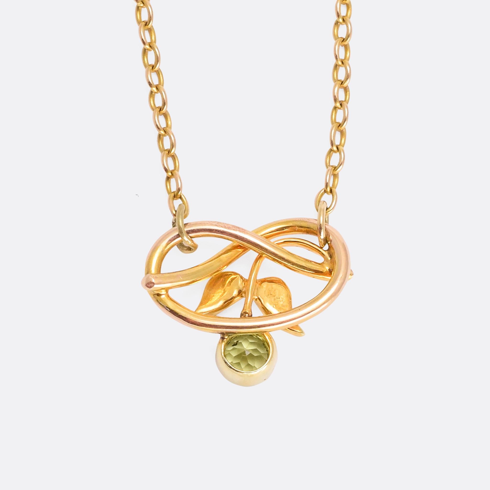 Antique Art Nouveau Peridot Pearl Lover's Knot Necklace In Good Condition In Sale, Cheshire