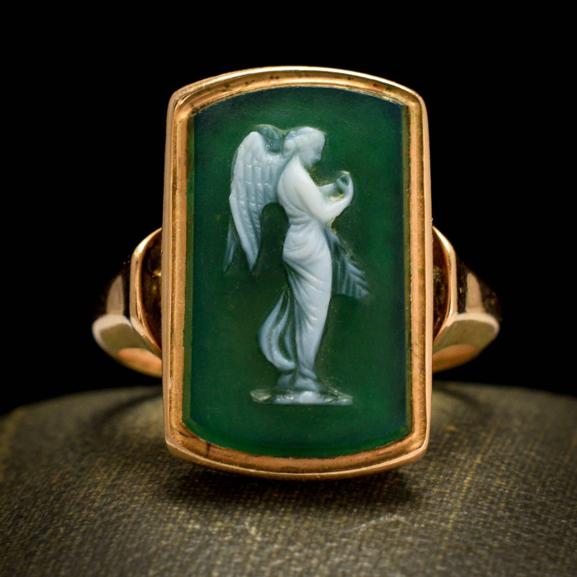 Women's or Men's Antique Georgian Chalcedony 