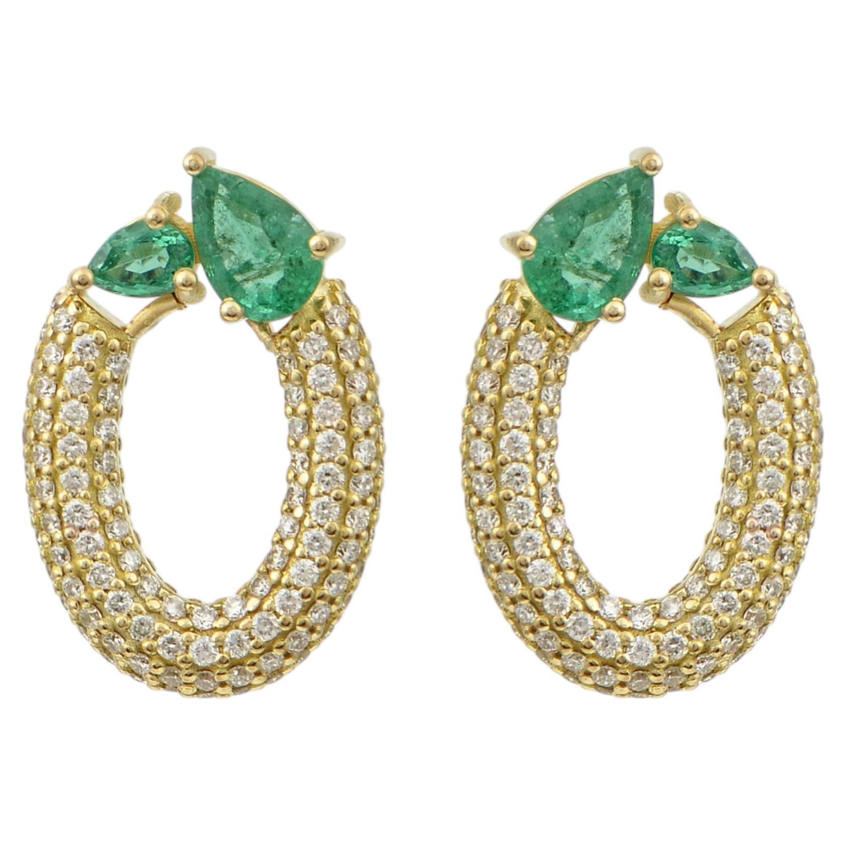 Oval Earrings in 18 Karat Yellow Gold with Diamonds And Emeralds For Sale