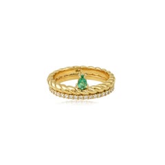 Emerald, Diamond And Twisted Band Ring in 18 Karat Yellow Gold