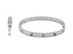 Bracelet Cartier Love, modèle classique, 4 diamants, or blanc 18 carats, taille 17