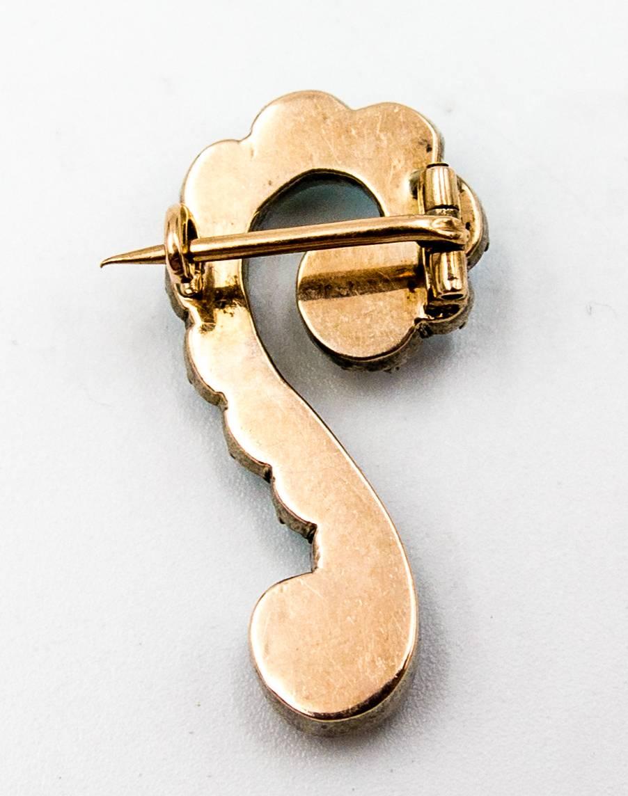 Charming Turquoise Pearl Gold Question Mark Pin In Excellent Condition In New York, NY