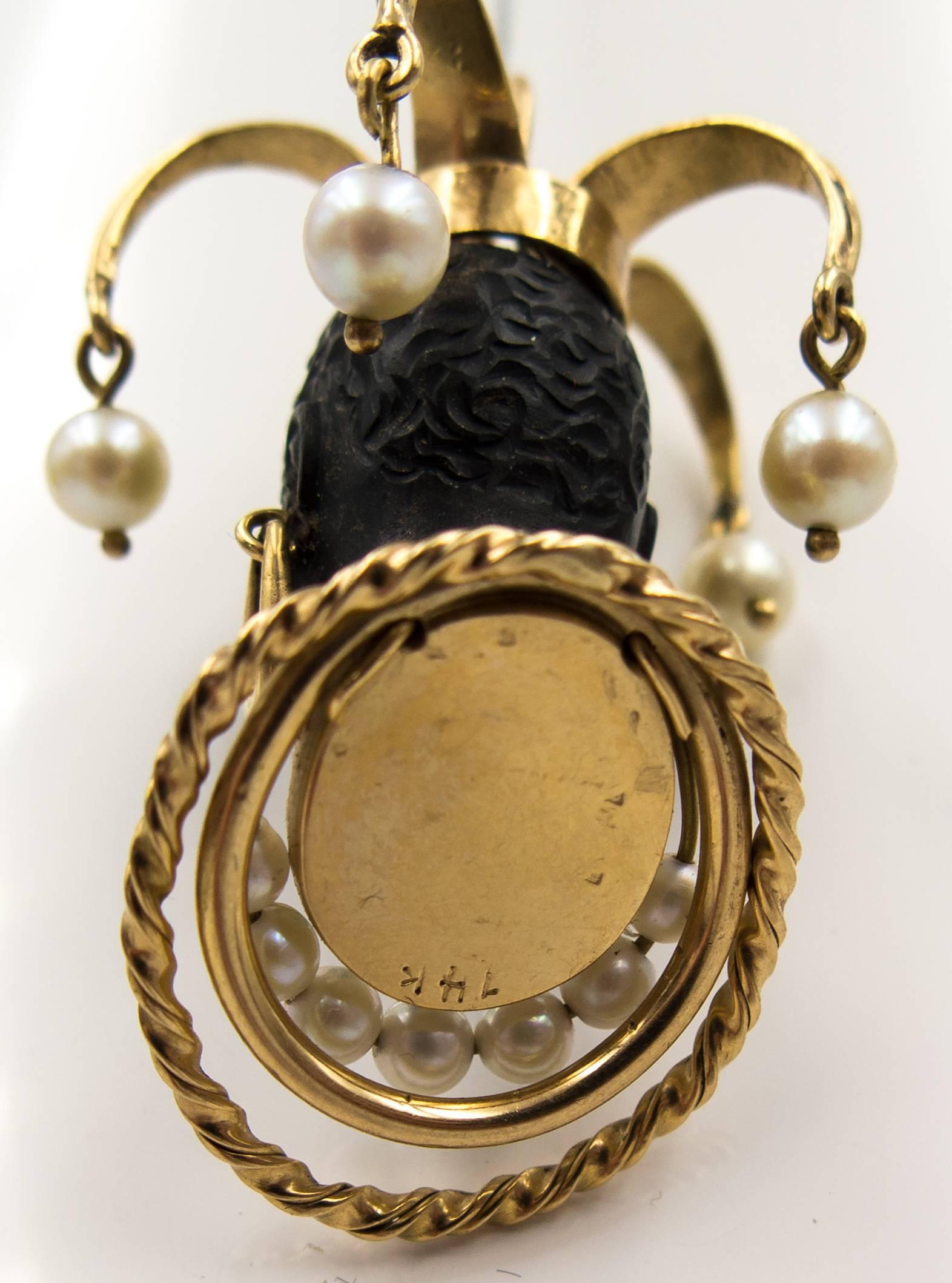  Unusual Pearl Gold Court Jester Moor's Head Pendant 1