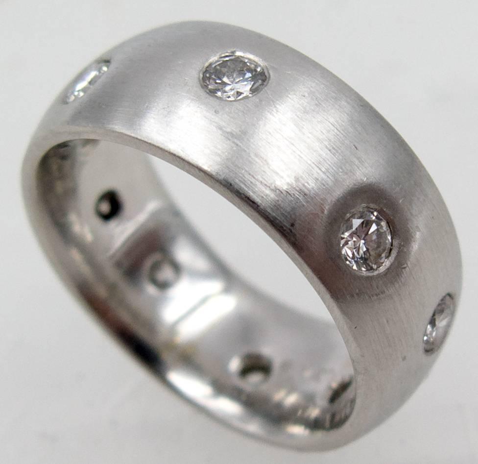 Bold Platinum Diamond Zigzag Wedding Band In Excellent Condition In New York, NY