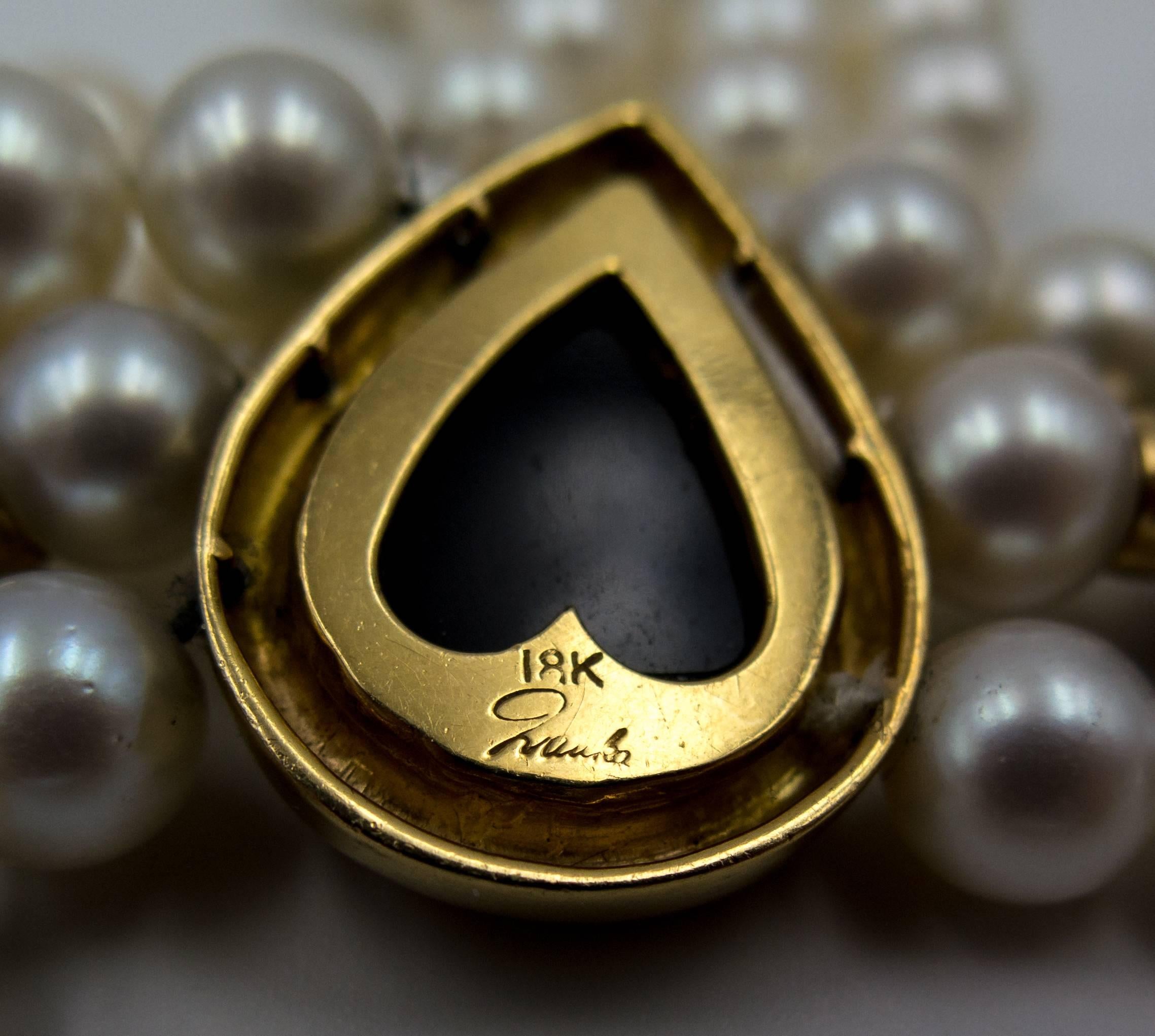 Dreireihige Rubin-Onyx-Perlen-Deko-Halskette aus Gold Damen im Angebot