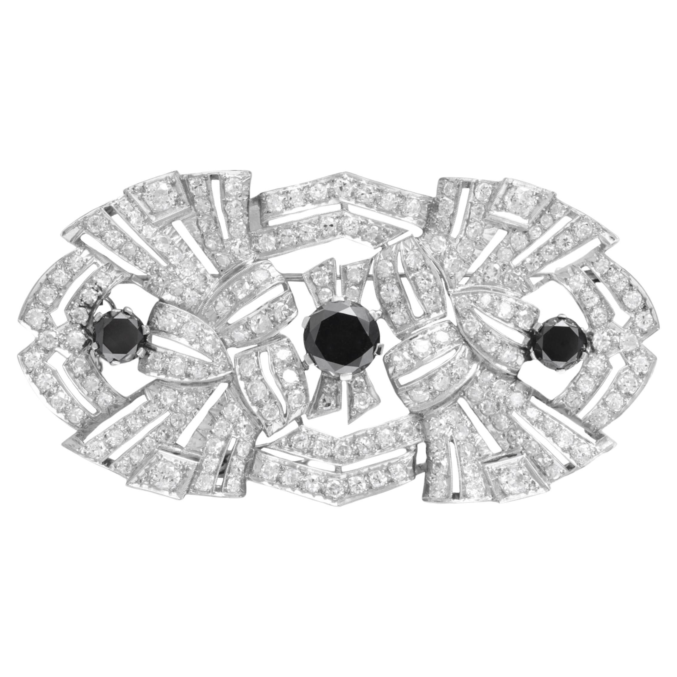 Spilla Art Deco in platino, 3,70 carati di diamanti neri e 5 carati di diamanti bianchi
