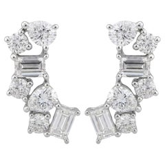 Boucles d'oreilles créoles en or 18 carats ornées d'un ensemble de diamants ronds naturels, taille poire et taille émeraude, d'un poids total de 3,50 carats