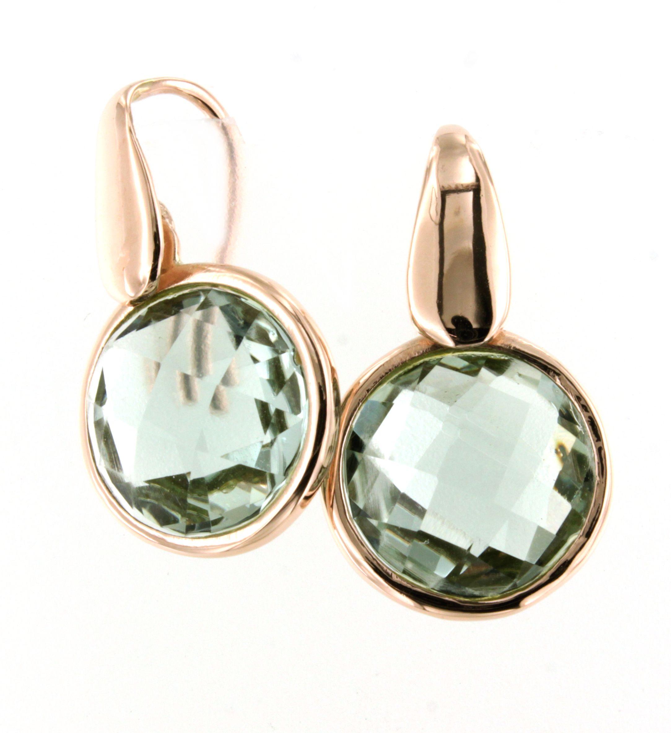Gli orecchini dal design semplice possono essere indossati quotidianamente da una donna alla moda, l'ametista verde  quarzo in oro rosa 9kt  Realizzato a mano in Italia dalla Gioielleria Stanoppi dal 1948.  La pietra è una vera novità, disegnata