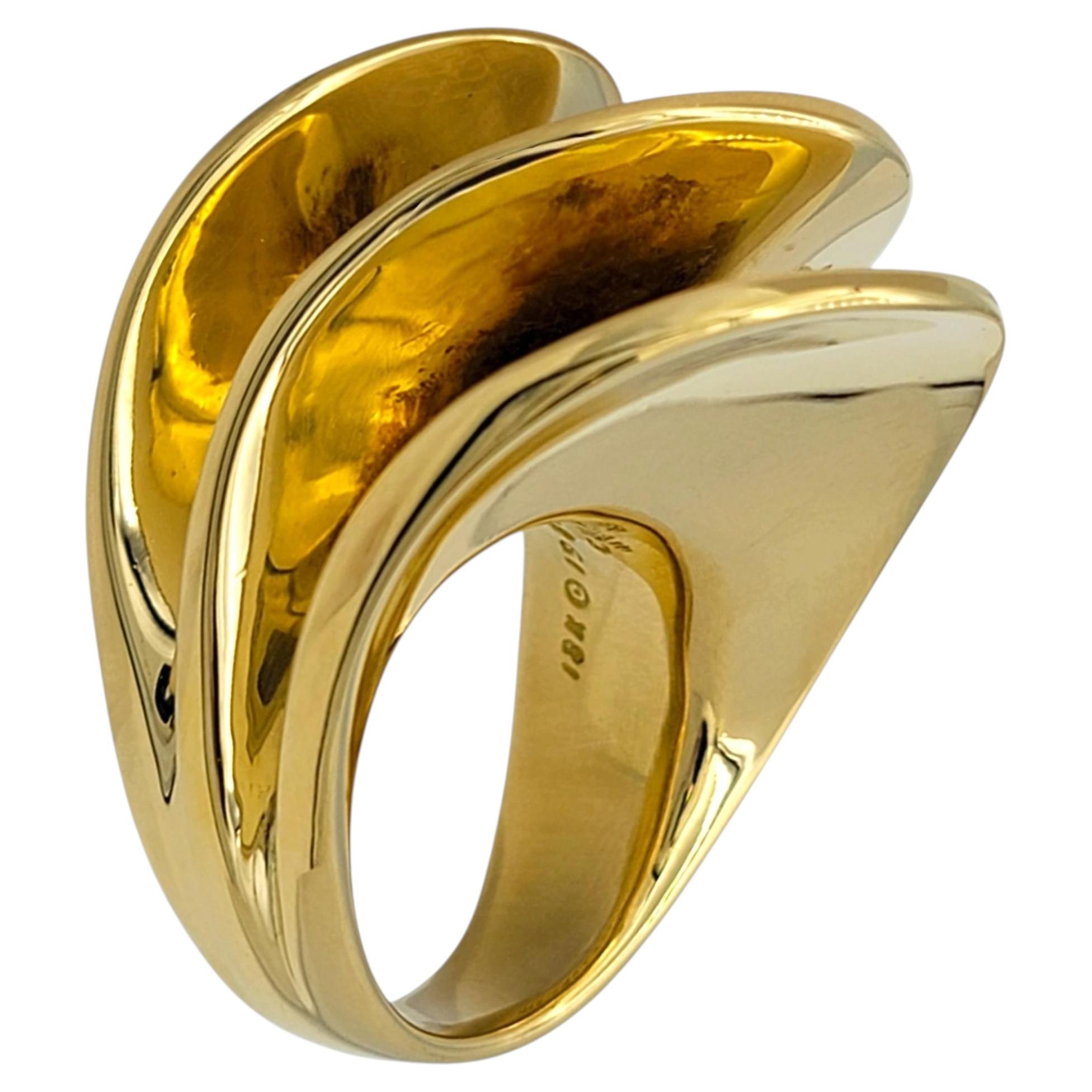 Vintage Angela Cummings for Tiffany & Co. Sculptural Wave Ring in 18 Karat Gold For Sale