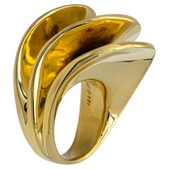 Vintage Angela Cummings for Tiffany & Co. Anillo «Sculptural Wave» en oro de 18 quilates