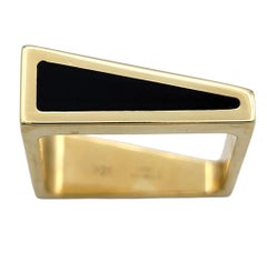 Robert Trisko Triangular Onyx Inlay Squared Band Ring in 14 Karat Yellow Gold