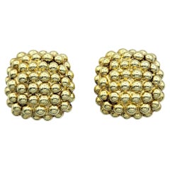 Boucles d'oreilles à clous « Cushion Cluster » de Fope Luci, en or jaune texturé 18 carats