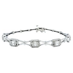Bracelet à maillons en or blanc 14 carats avec diamants baguettes et ronds de 1,50 carat au total