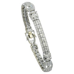 Art-Déco-Gliederarmband aus 18 Karat Weißgold mit Baguette- und runden Diamanten
