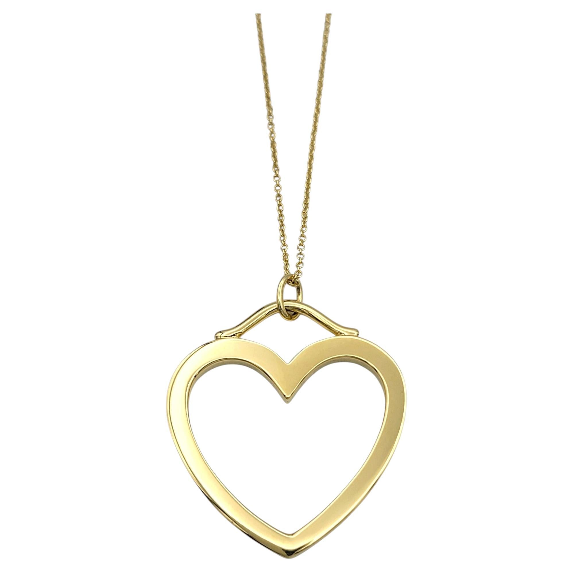 Vintage Tiffany & Co. Collar con colgante grande en forma de corazón abierto, de oro amarillo de 18 quilates