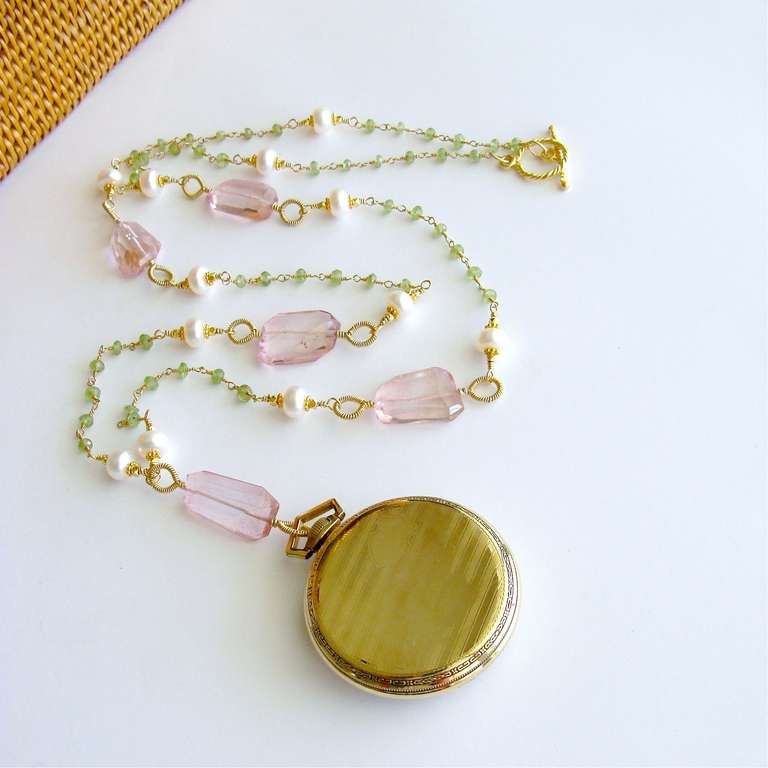 Sailor's Valentine Pink Quartz Peridot Necklace In Excellent Condition In Colleyville, TX