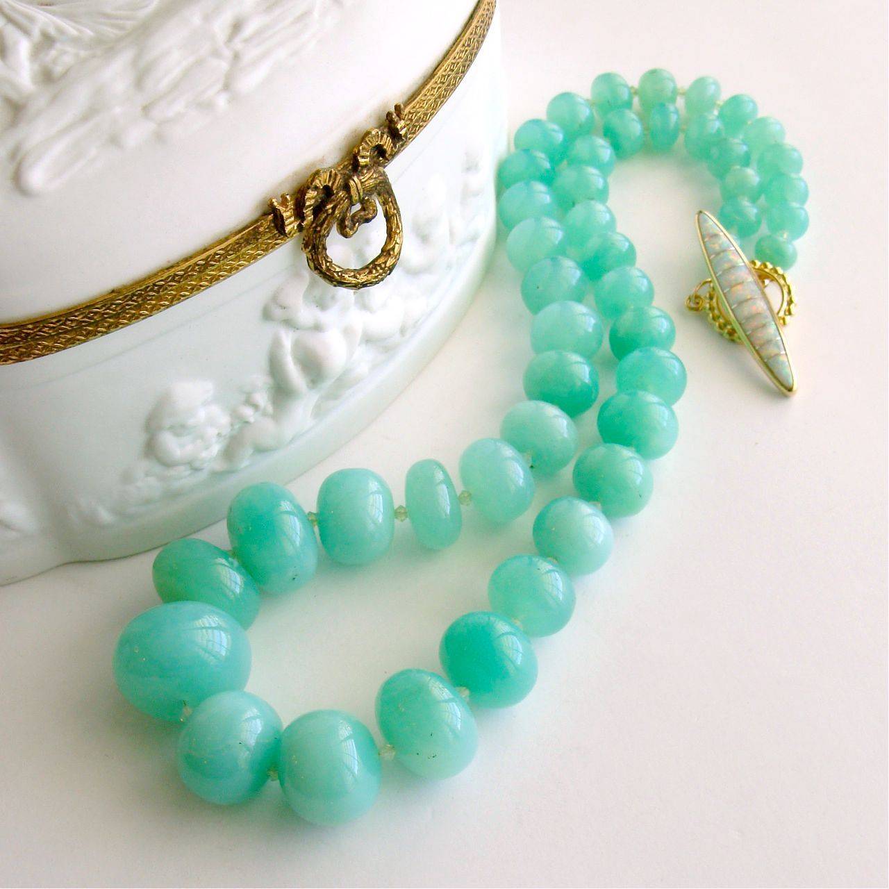 Courtney Necklace.

Chrysoprase has recently become one of the darling of the gem world and is immensely popular.  I believe it is the fresh spearmint green color and ease of pairing with other stones that makes it so alluring.  It tends to show