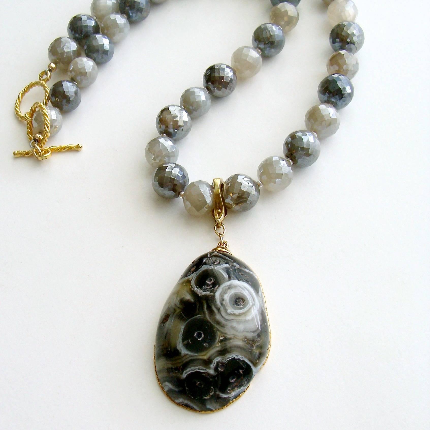 Women's Mystic Moonstone Removable Agate Geode Druzy Egg Pendant Necklace 