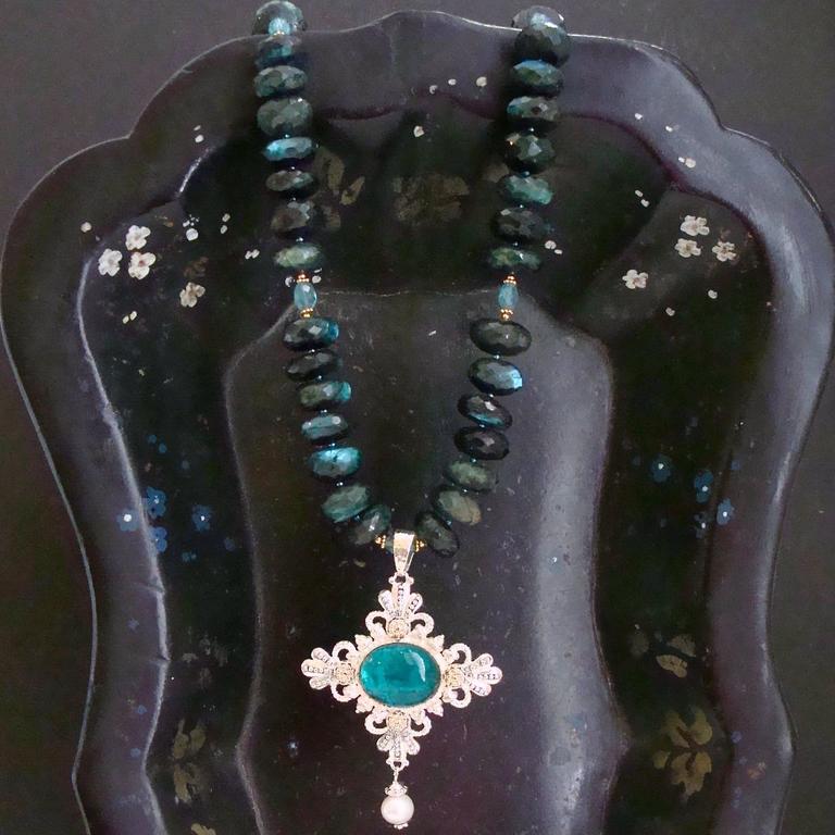Apatite Green Labradorite Venetian Glass Intaglio Pendant Necklace For ...