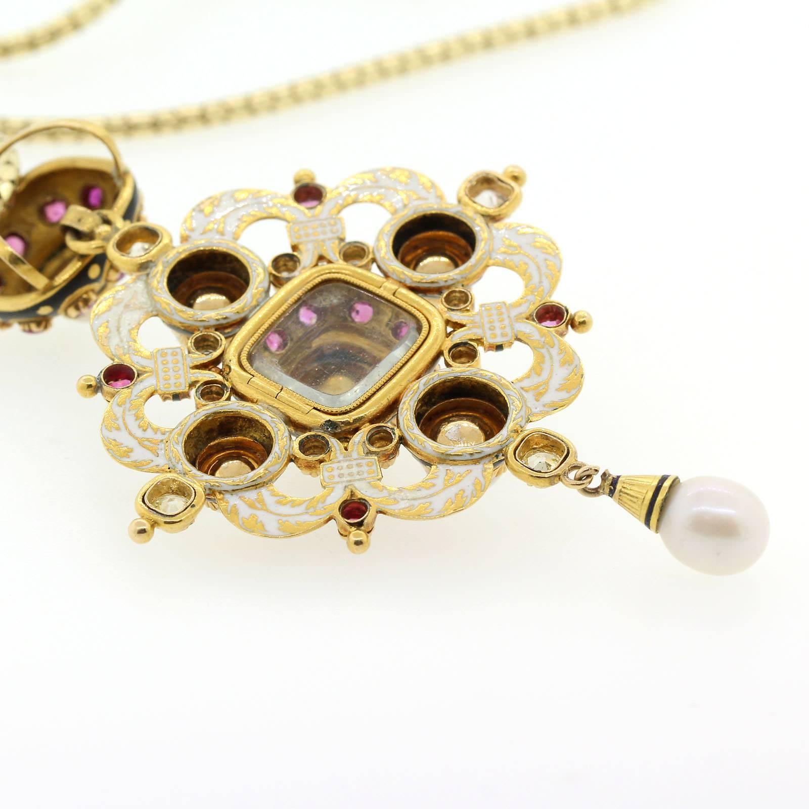 1890s Natural Pearls Old Cut Diamonds Ruby Gold Pendant Locket In Excellent Condition In Beverly Hills, CA