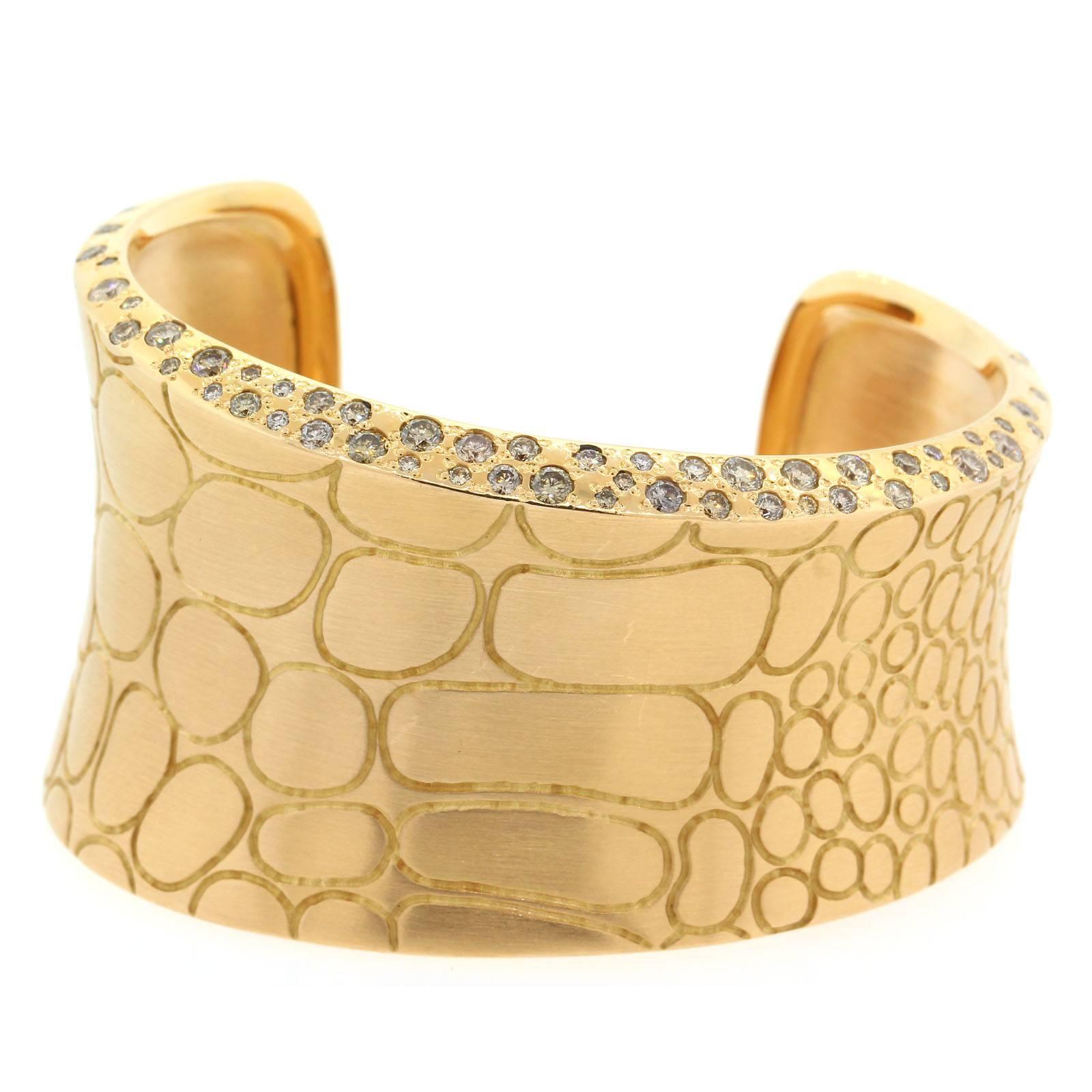 Pomellato Diamond Gold Cuff Bracelet In Excellent Condition In Beverly Hills, CA