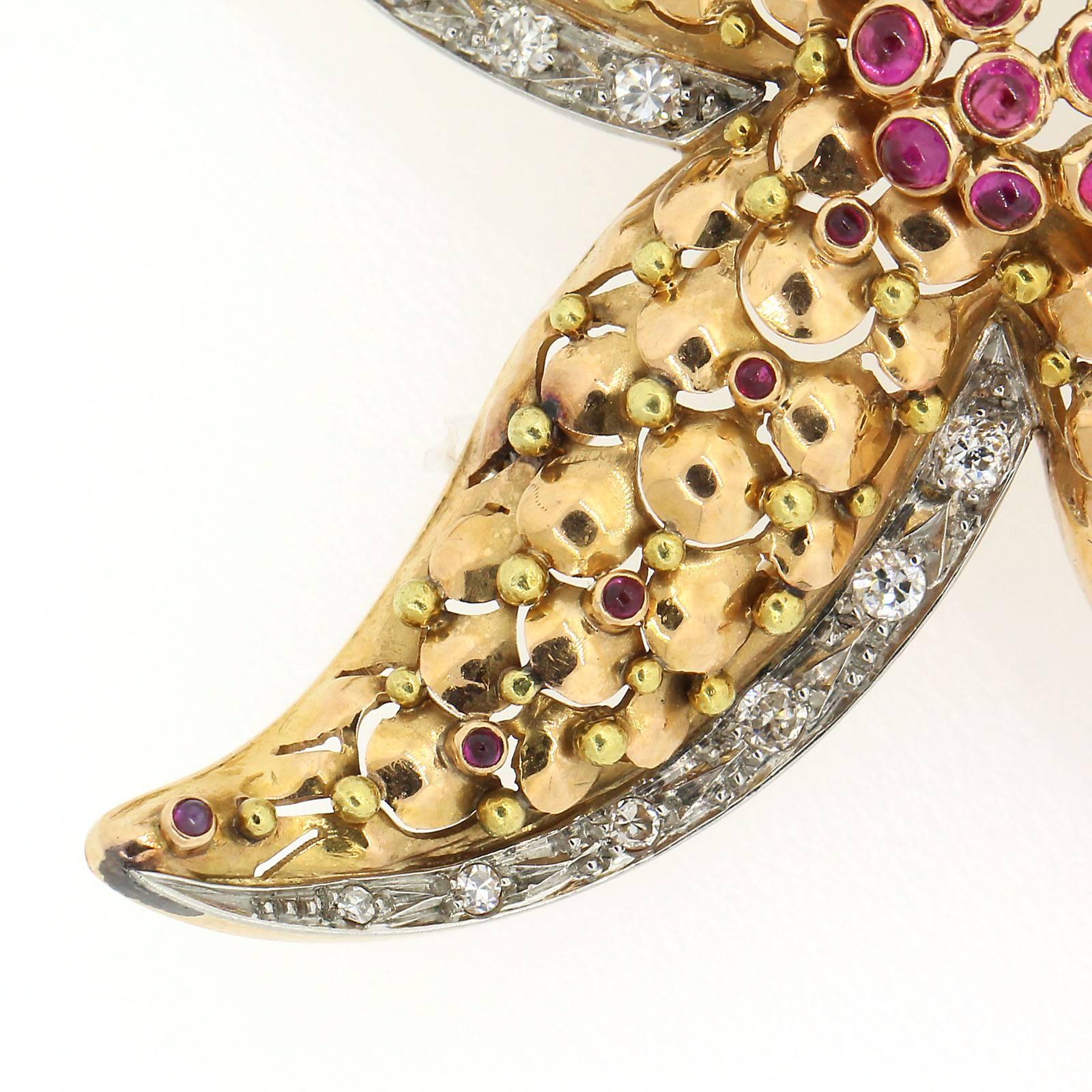 Modern Ruby Diamond Gold Star Fish Brooch In Excellent Condition In Beverly Hills, CA