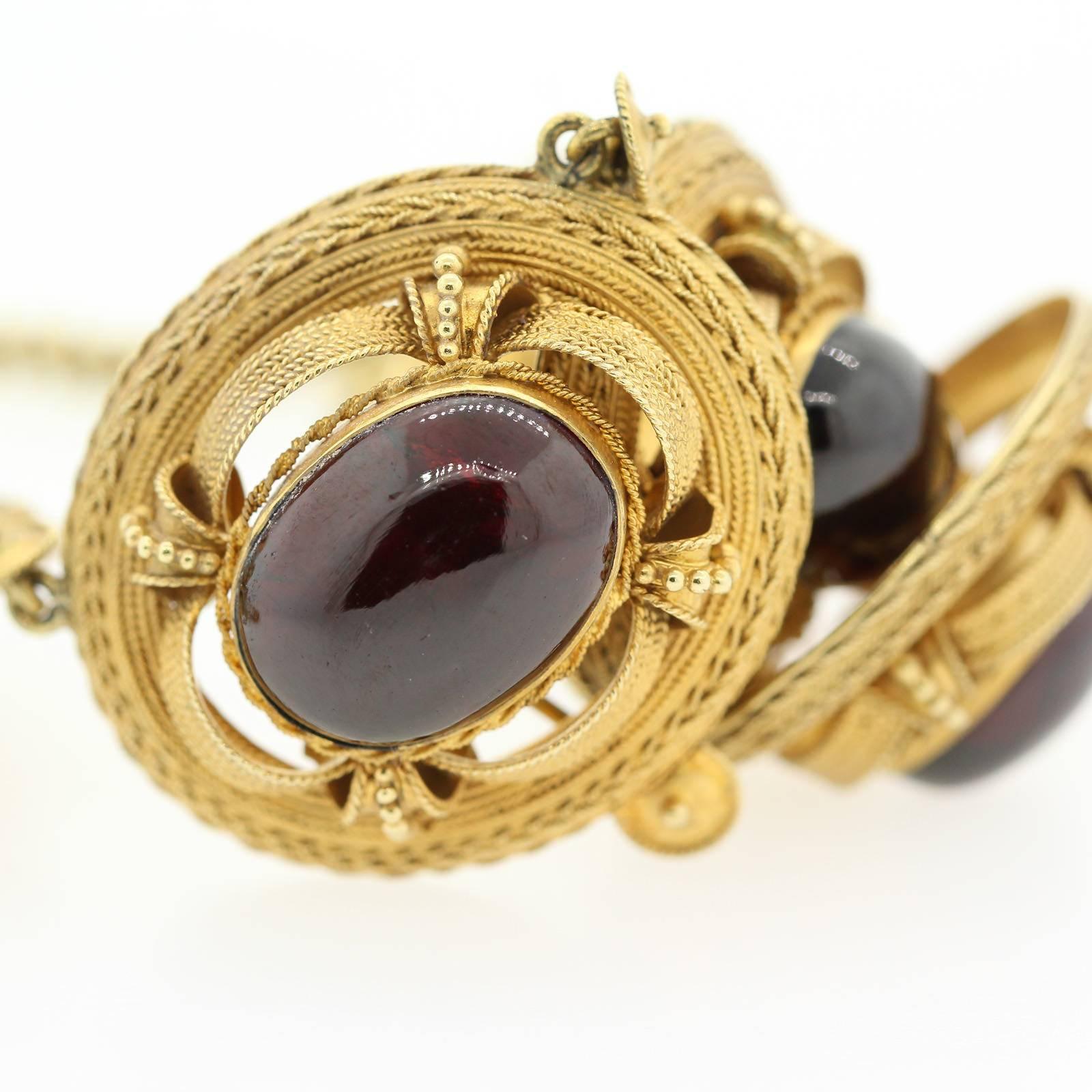 1890s Garnet Gold Victorian Necklace In Excellent Condition In Beverly Hills, CA