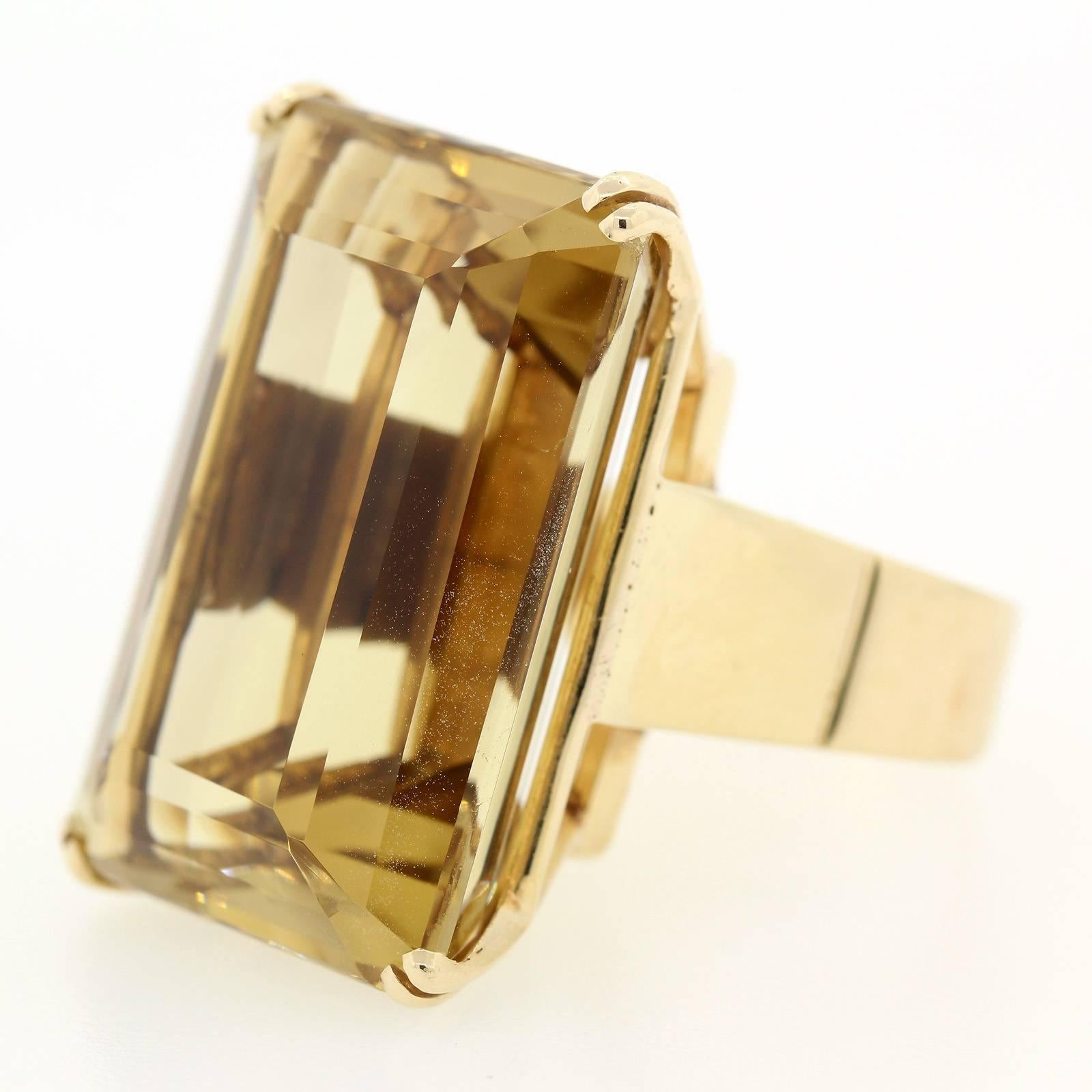 Retro 70 carat Citrine Quartz Gold Ring In Excellent Condition In Beverly Hills, CA