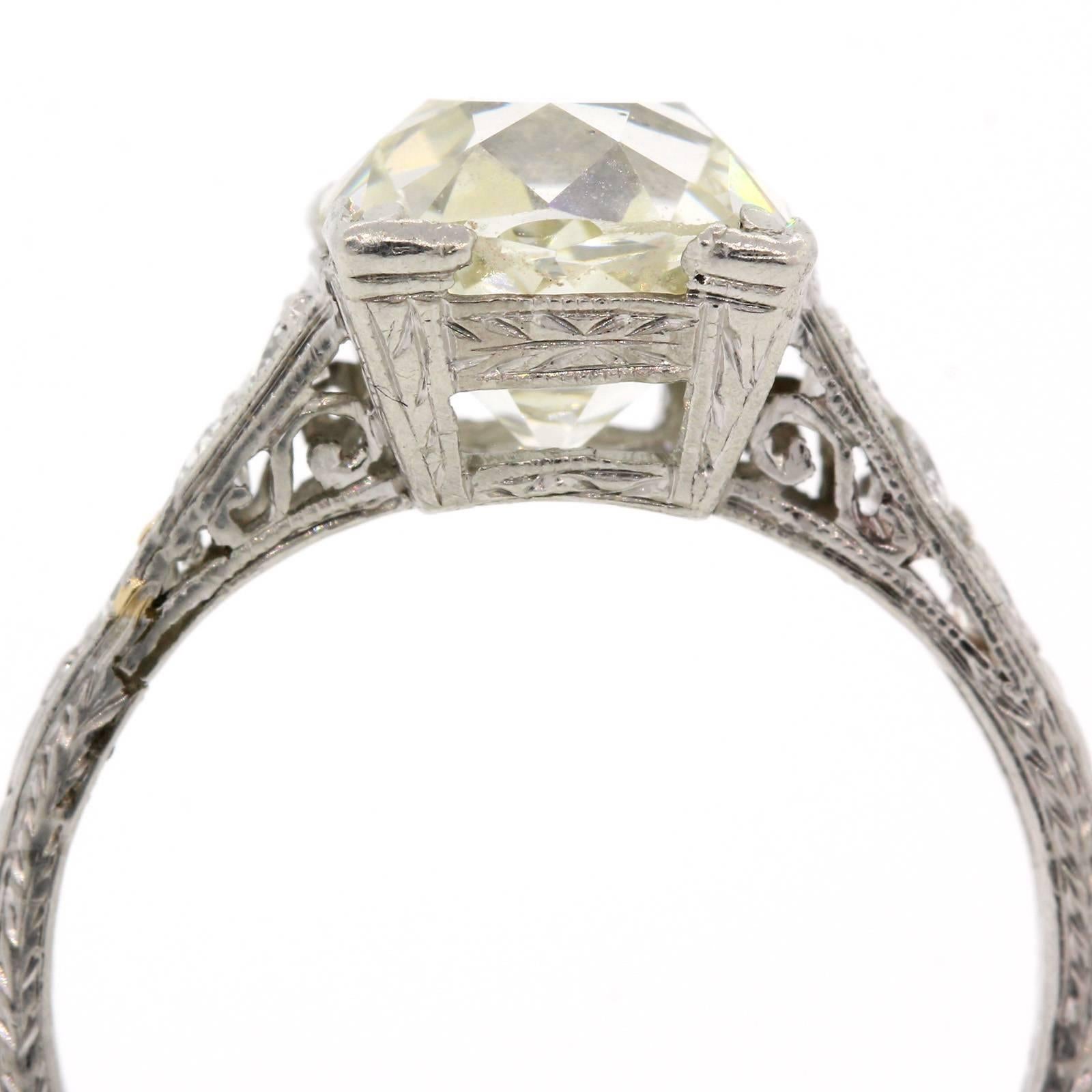 Certified 2.67 carat Old European Cut Diamond Platinum Ring In Excellent Condition In Beverly Hills, CA