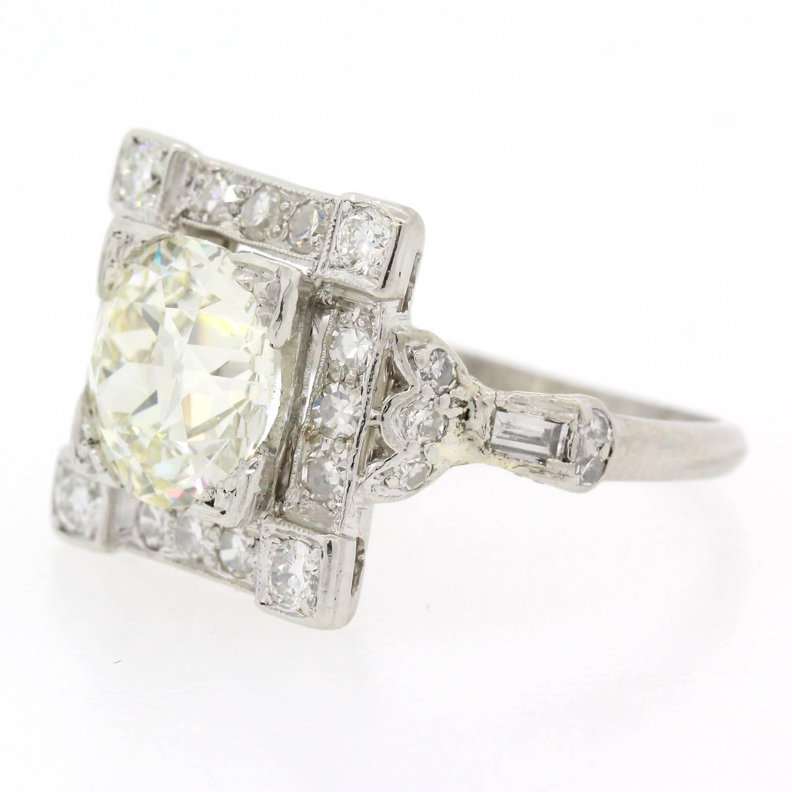 Women's or Men's Art Deco Old European Cut Diamond Platinum Ring