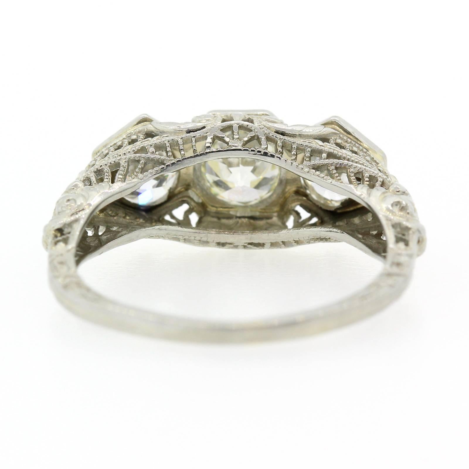 Art Deco Three-Stone Diamond Platinum Ring In Excellent Condition In Beverly Hills, CA