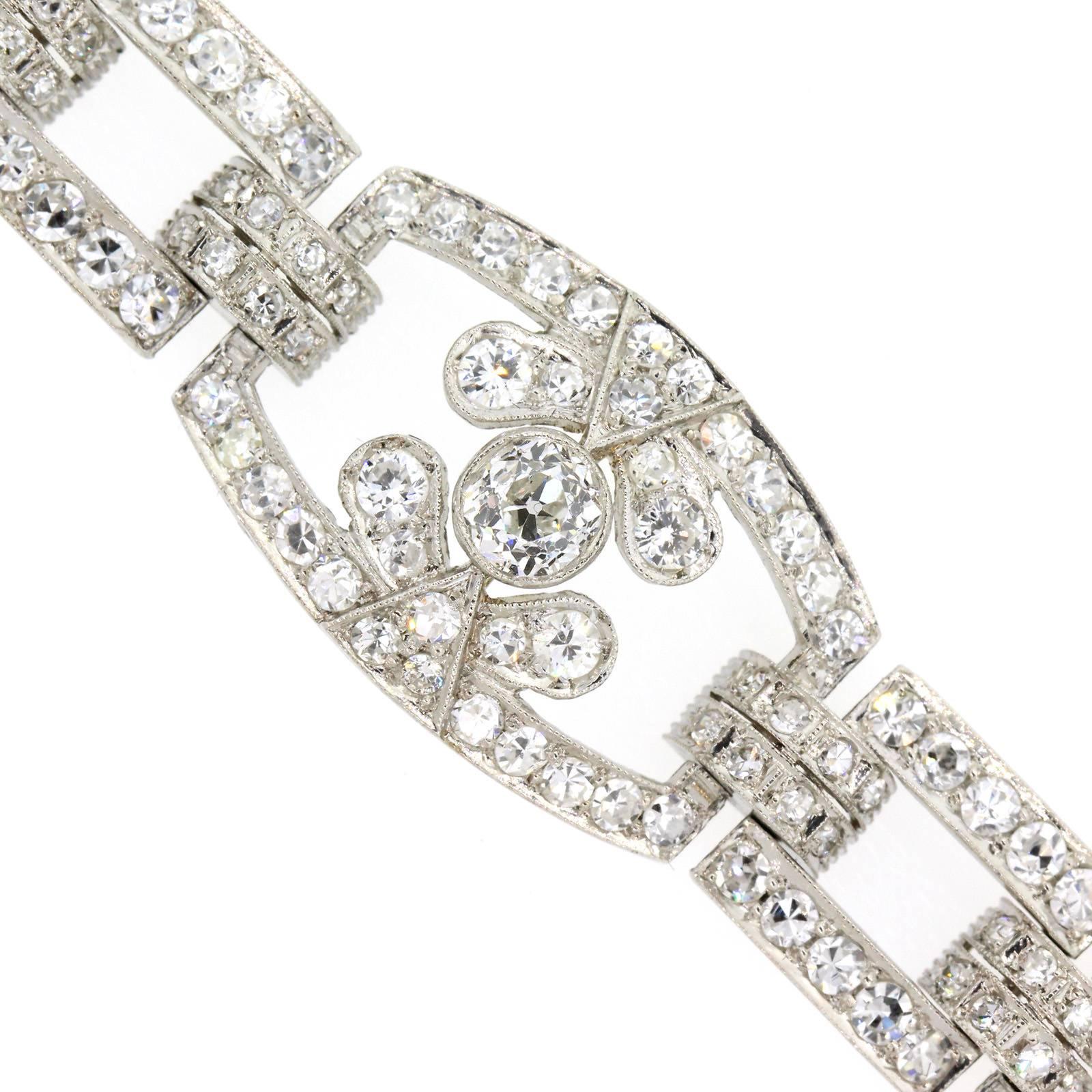 1940s Diamond Platinum Link Bracelet In Excellent Condition In Beverly Hills, CA