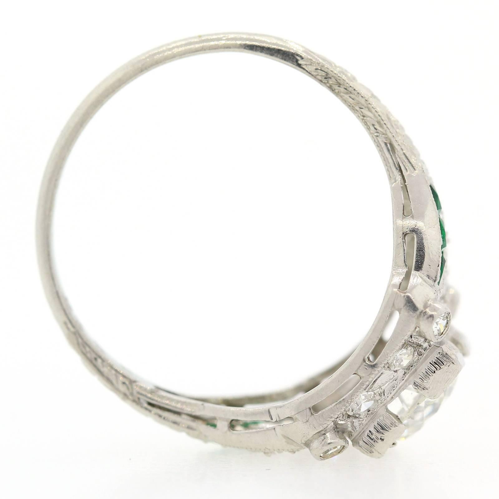 Art Deco Emerald Diamond Platinum Ring In Excellent Condition For Sale In Beverly Hills, CA