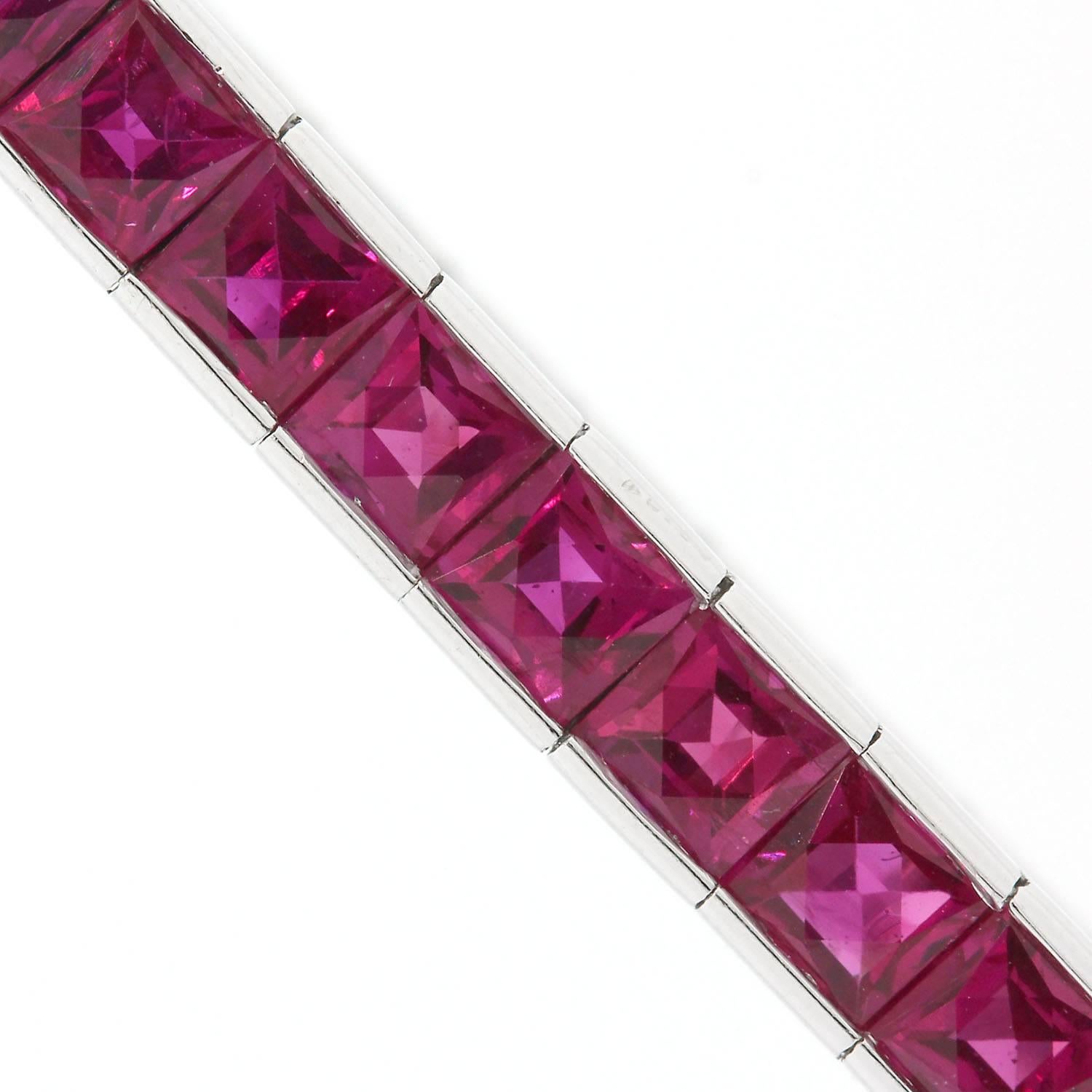 Burma Ruby Straight Line Bracelet In New Condition In Beverly Hills, CA