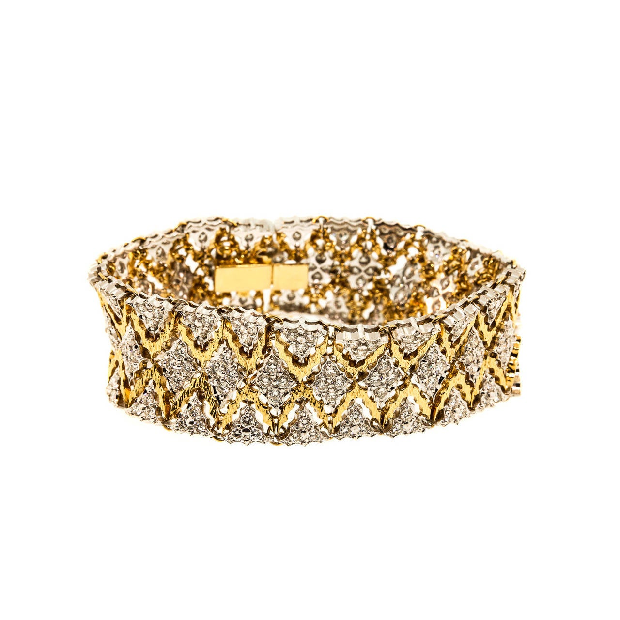 Golden Mesh Brilliant Cut Diamond Bracelet
