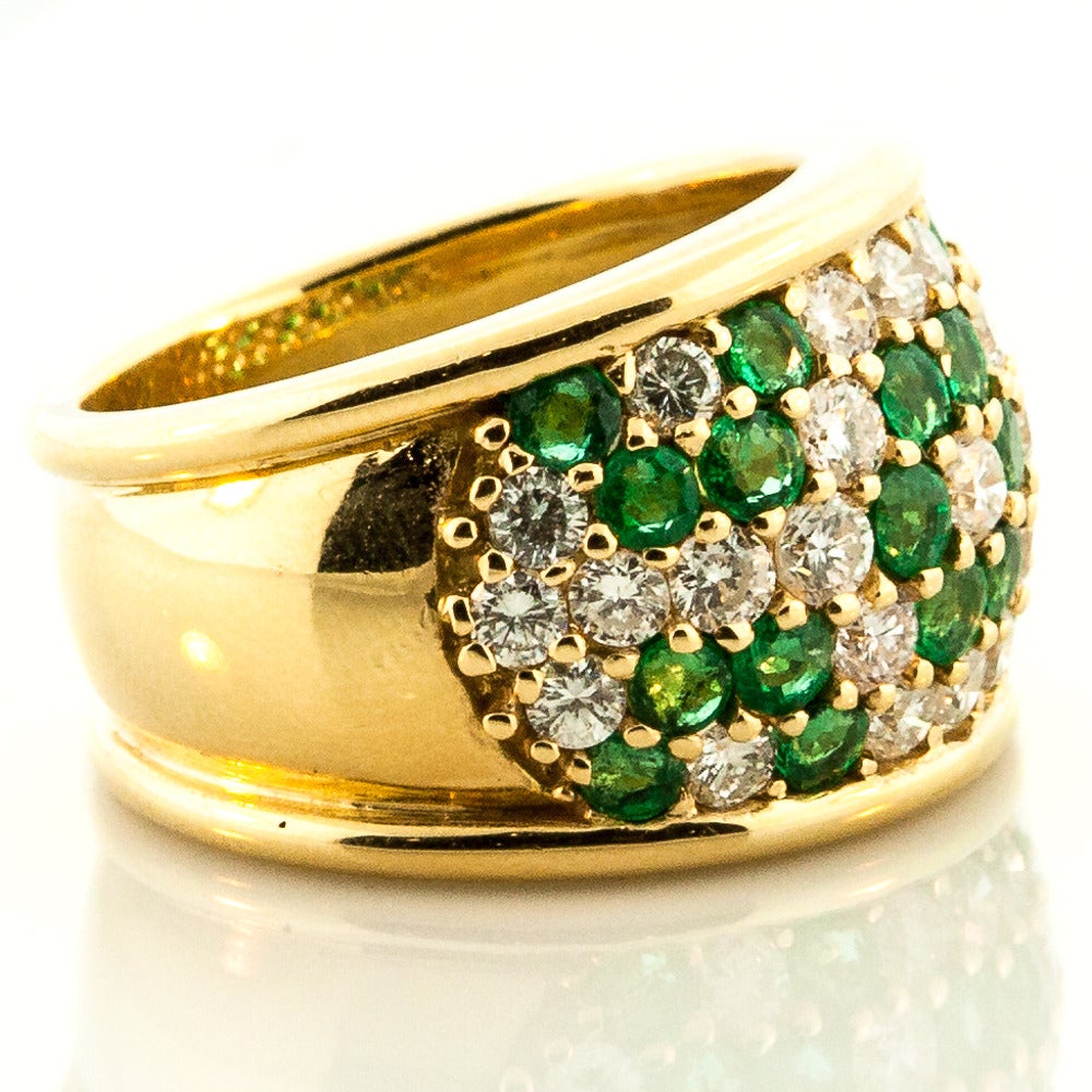 Contemporary Emerald Diamond Gold Floral Cluster Ring