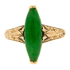 1920s Retro Antique Jadeite & Engraved Gold Ring