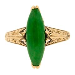 1920s Retro Antique Jadeite & Engraved Gold Ring 5
