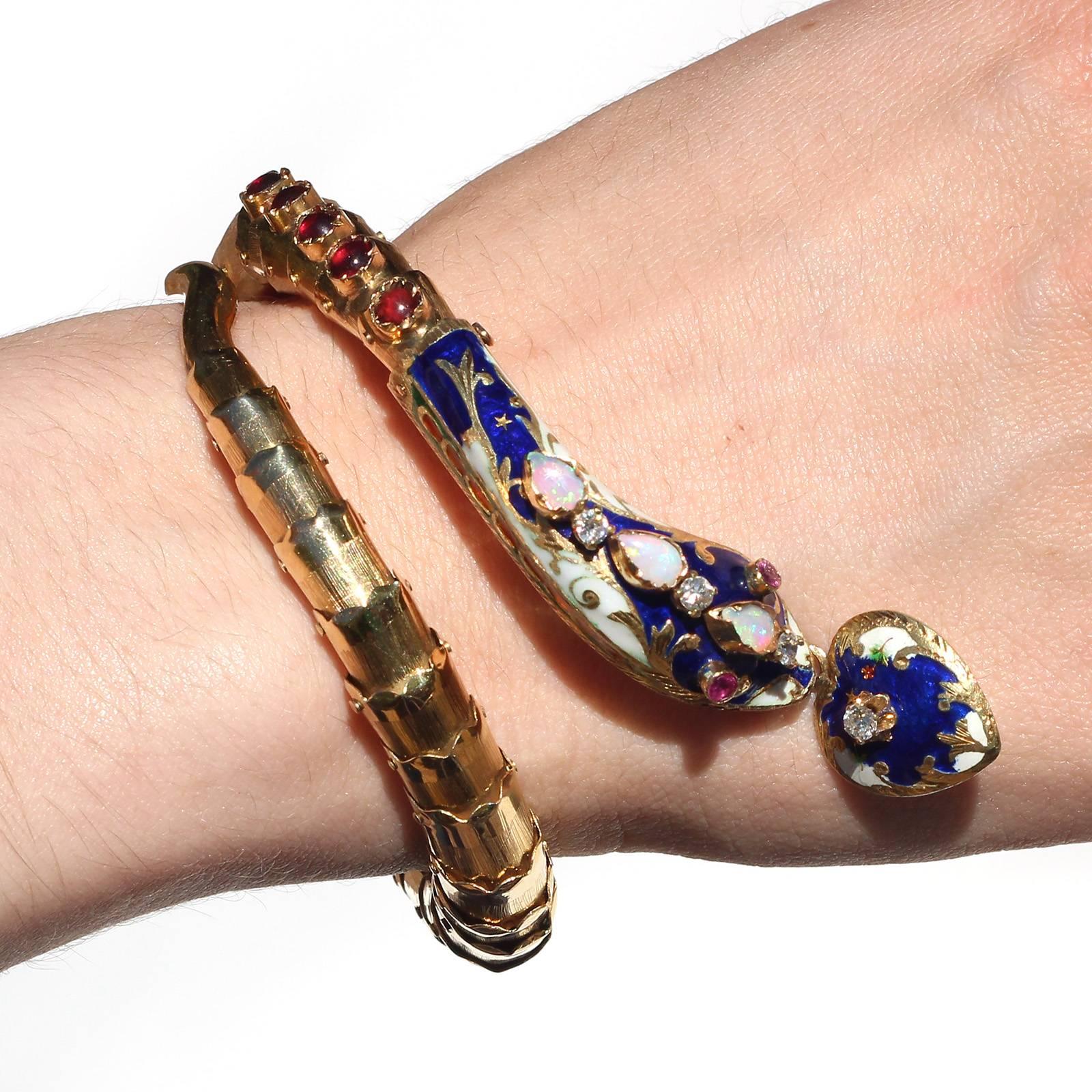 Women's 1960s Enamel Gold Snake Bracelet