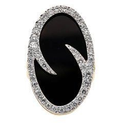 Vintage Oval Onyx and Diamond Gold Ring