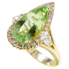 18kt apple green Paraiba tourmaline ring yellow gold