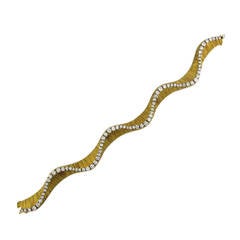 Oscar Heyman Brothers Diamond Gold Wave Bracelet