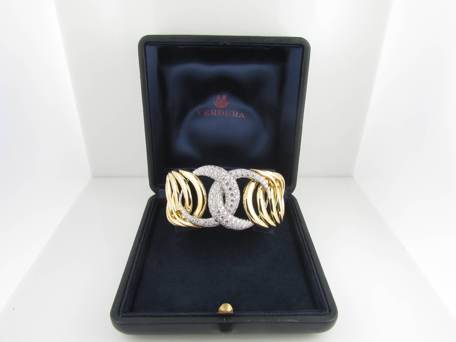 Verdura Double Crescent Gold and Diamond Bracelet 4