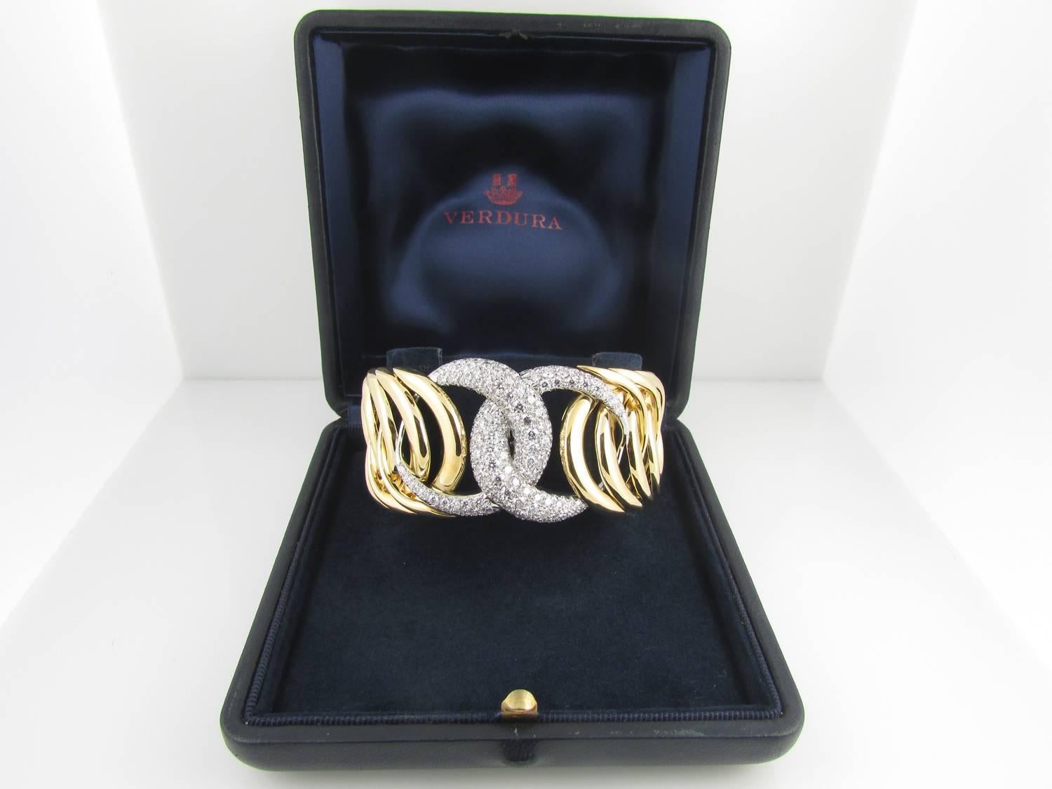 Verdura Double Crescent Gold and Diamond Bracelet 5